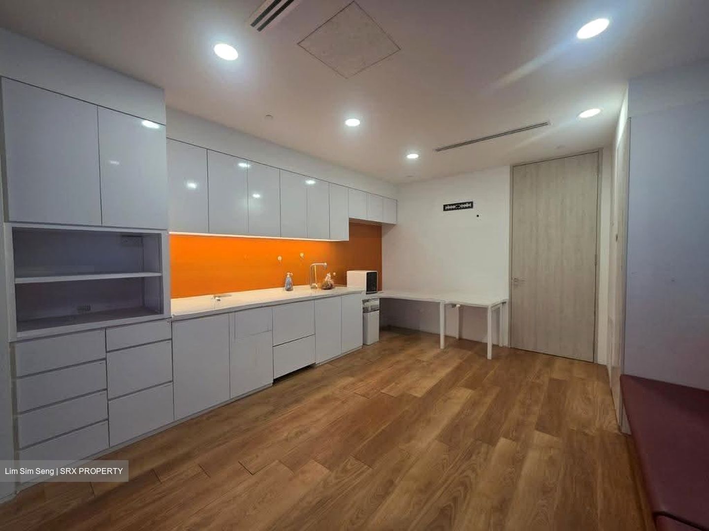 MYP Plaza (D1), Office #638084151
